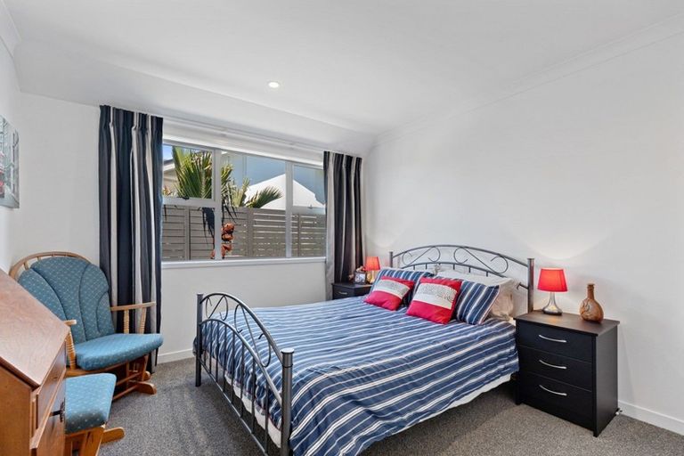 Photo of property in 48 Cassinia Close, Papamoa Beach, Papamoa, 3118