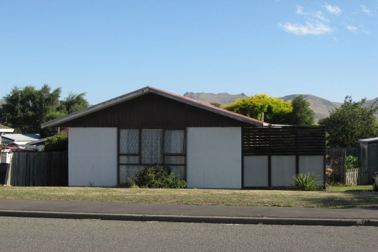 Photo of property in 12 Bromley Road, Bromley, Christchurch, 8062