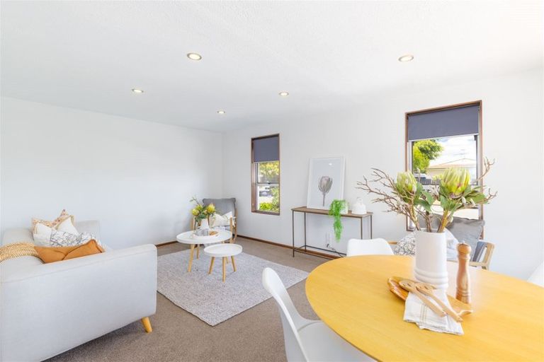 Photo of property in 96 Royal Park Drive, Parklands, Christchurch, 8083