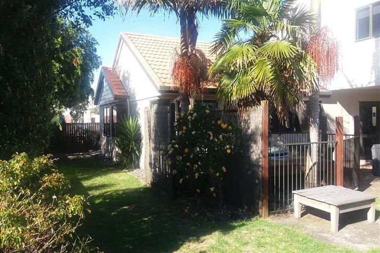 Photo of property in 15 Reef Avenue, Papamoa Beach, Papamoa, 3118