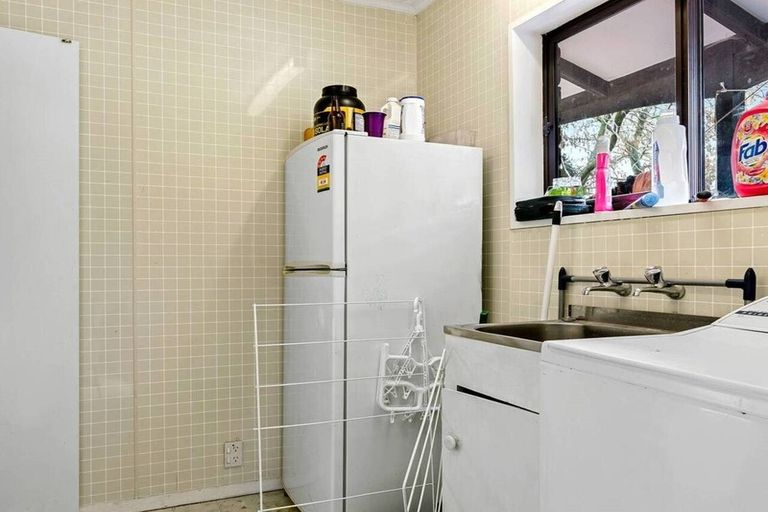 Photo of property in 33b Lochee Road, Upper Riccarton, Christchurch, 8041