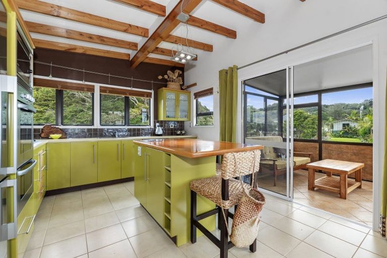 Photo of property in 27 Taiwa Road, Oakura, Hikurangi, 0184
