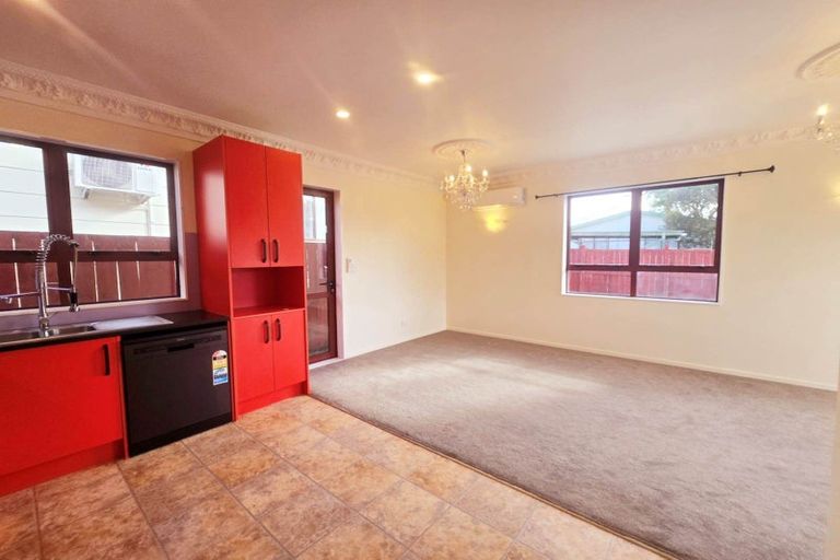 Photo of property in 3/48 Pooks Road, Ranui, Auckland, 0612