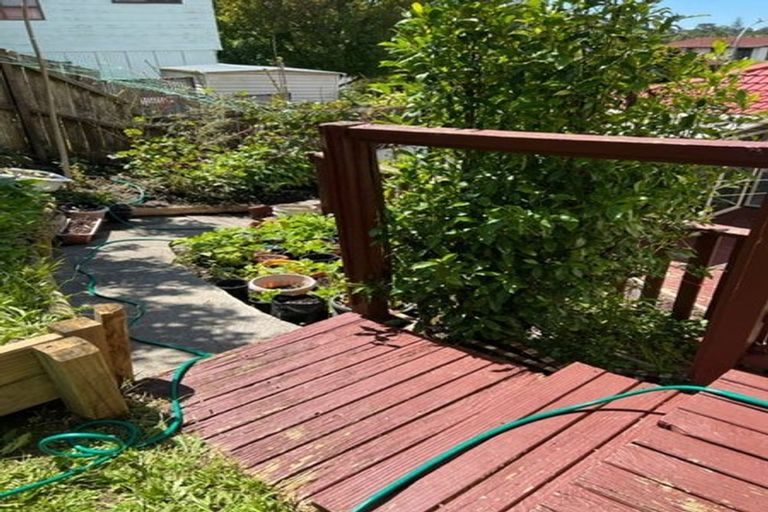 Photo of property in 80 Stapleford Crescent, Browns Bay, Auckland, 0630