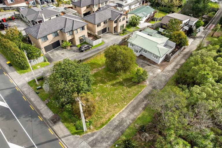 Photo of property in 692 Beach Road, Browns Bay, Auckland, 0630