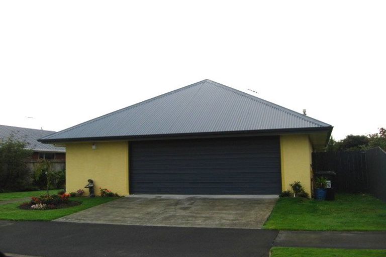 Photo of property in 35 Silverstream Drive, Mosgiel, 9024
