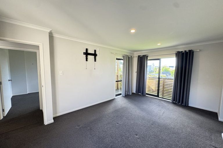 Photo of property in 70 Buckley Avenue, Hobsonville, Auckland, 0616