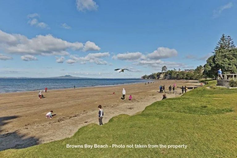 Photo of property in 2c/7-11 Bute Road, Browns Bay, Auckland, 0630