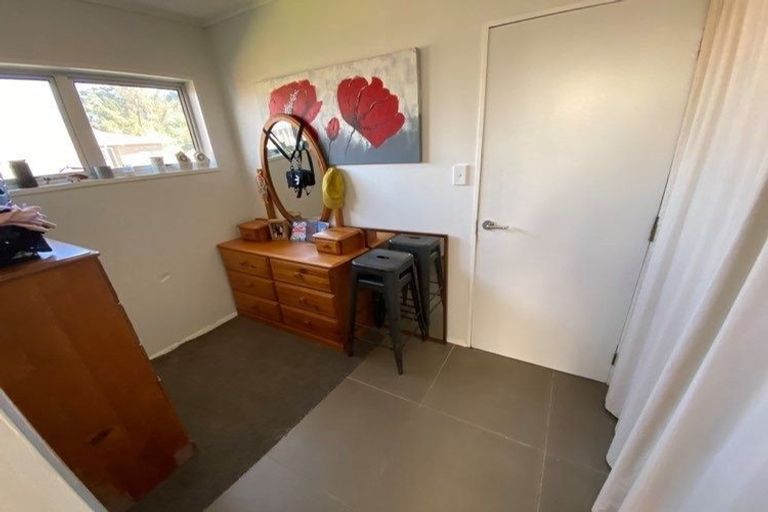 Photo of property in 2 Cypress Grove, Paraparaumu, 5032