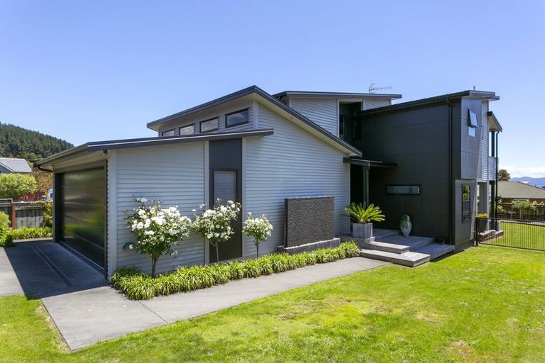 Photo of property in 72 Kahotea Drive, Motuoapa, Turangi, 3382
