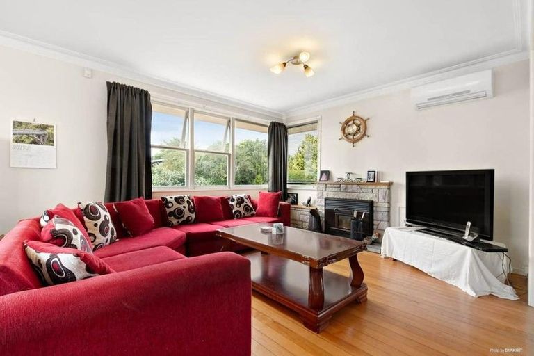Photo of property in 18 Renwick Street, Papakura, 2110