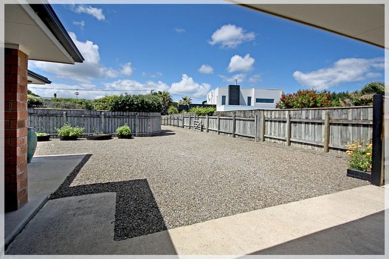 Photo of property in 9a Barber Street, Foxton Beach, Foxton, 4815