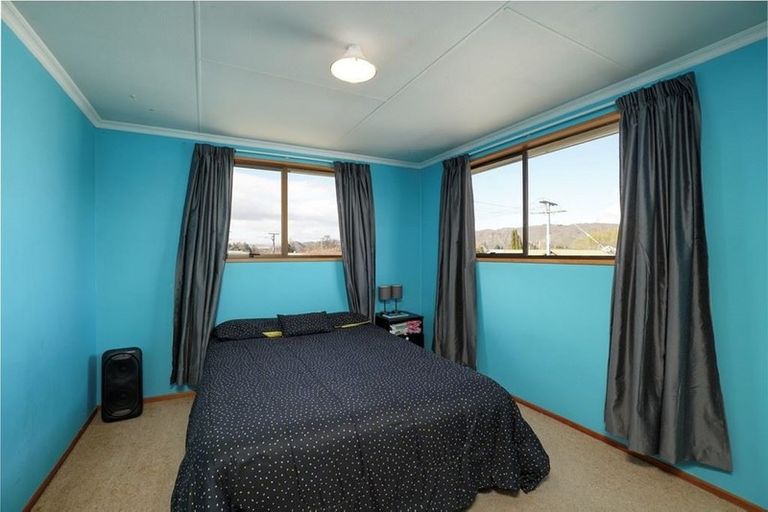 Photo of property in 2 Clutha Street, Alexandra, 9320