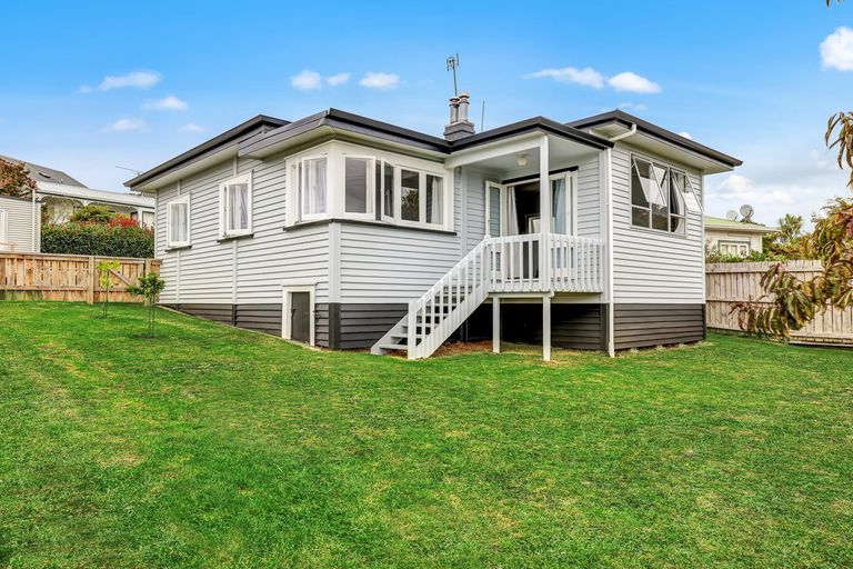 Photo of property in 137 Collins Avenue, Te Awamutu, 3800