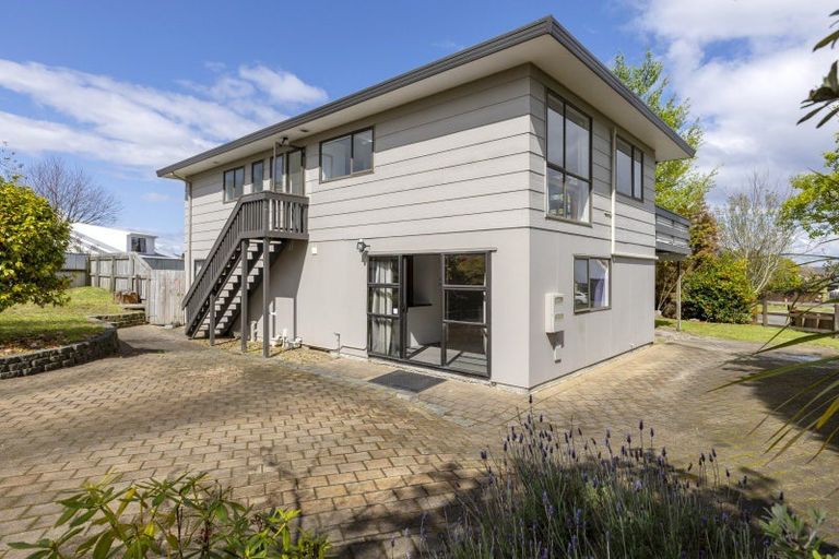Photo of property in 35 Grace Crescent, Richmond Heights, Taupo, 3330