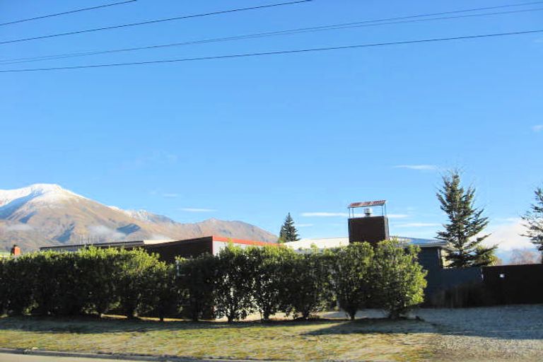 Photo of property in 141 Warren Street, Wanaka, 9305