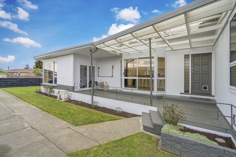 Photo of property in 57 Severn Street, Clifton, Invercargill, 9812