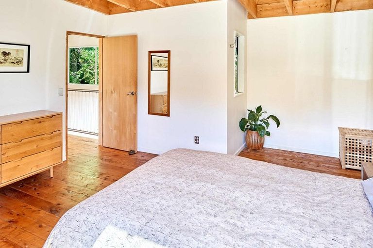 Photo of property in 101 Cluny Road, Plimmerton, Porirua, 5026