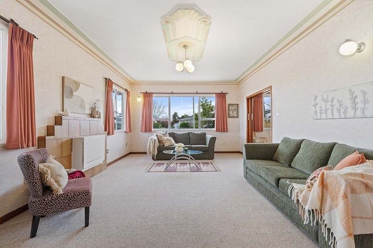 Photo of property in 12 Emerson Street, Te Aroha, 3320