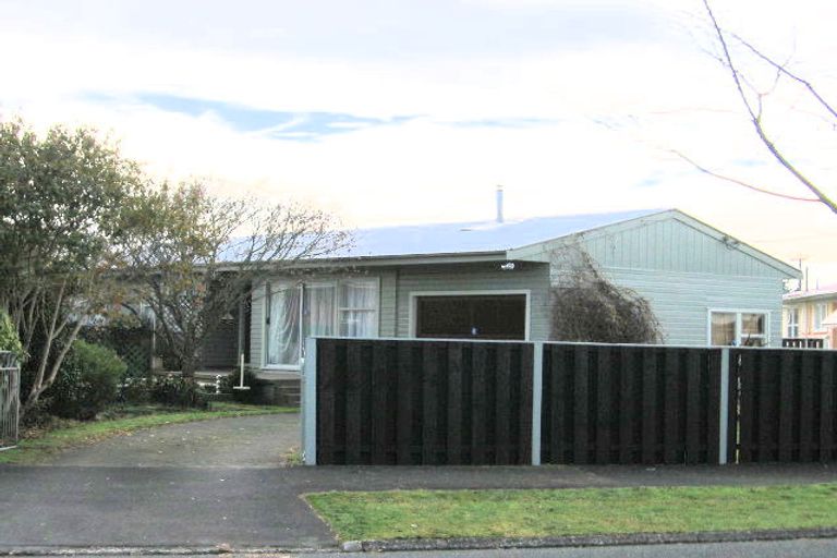 Photo of property in 48 English Street, St Andrews, Hamilton, 3200