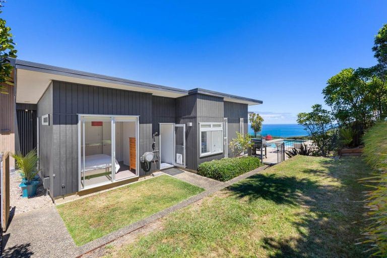 Photo of property in 411 Oaia Road, Muriwai, 0881