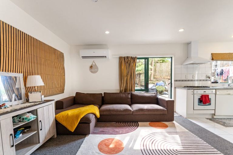 Photo of property in 59k Astley Avenue, New Lynn, Auckland, 0600