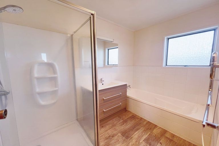 Photo of property in 19 Maugham Drive, Bucklands Beach, Auckland, 2014