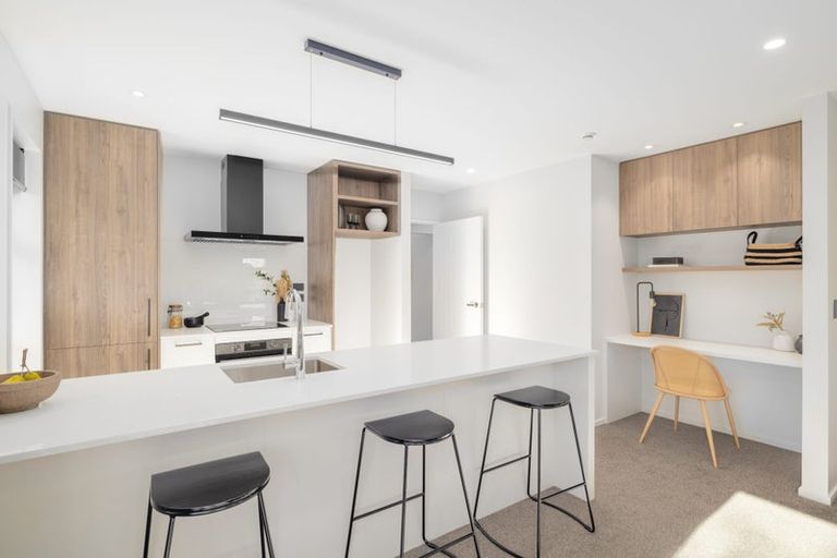 Photo of property in 8c Wychwood Crescent, Bishopdale, Christchurch, 8053