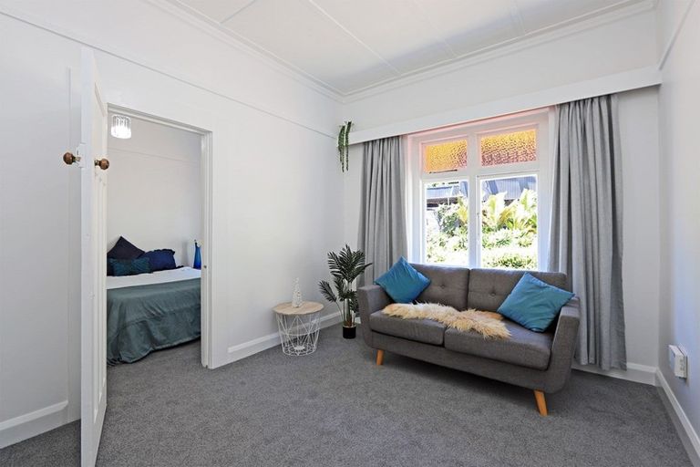 Photo of property in 120 Shakespeare Road, Bluff Hill, Napier, 4110