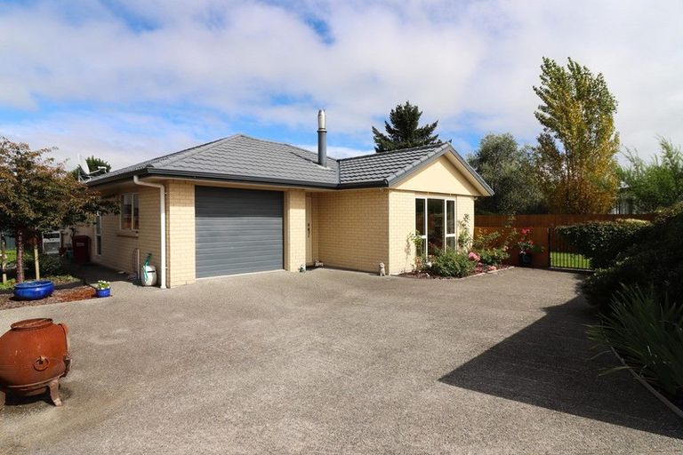 Photo of property in 3a Madison Street, Carterton, 5713