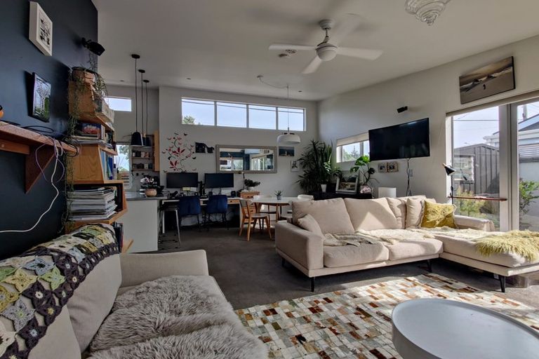 Photo of property in 17 Kedah Street, Miramar, Wellington, 6022