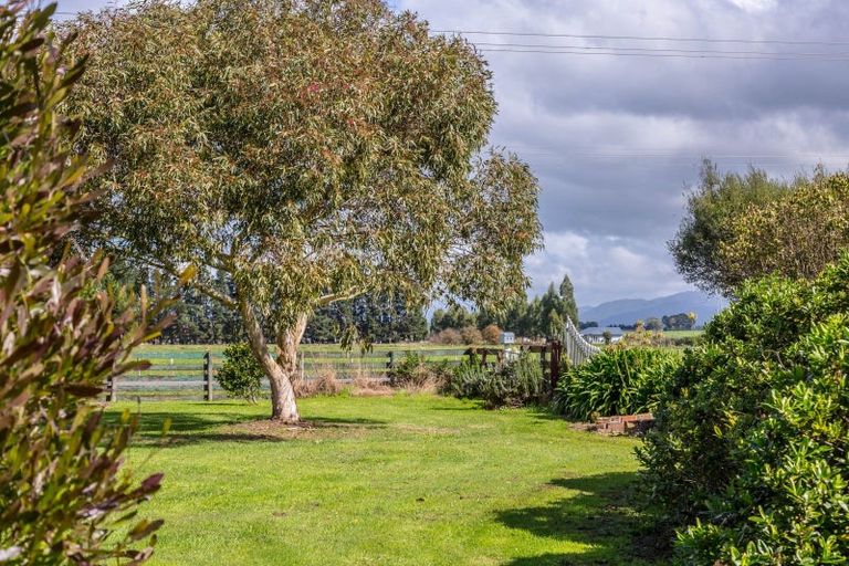 Photo of property in 285 Somerset Road, Parkvale, Carterton, 5792