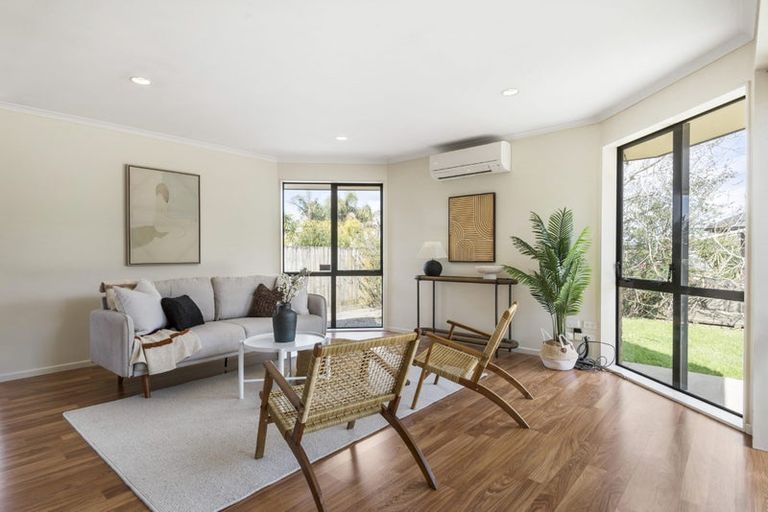 Photo of property in 29 Hugh Green Drive, Pinehill, Auckland, 0632