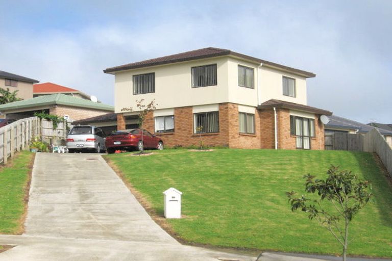 Photo of property in 27 Mt Lebanon Crescent, The Gardens, Auckland, 2105