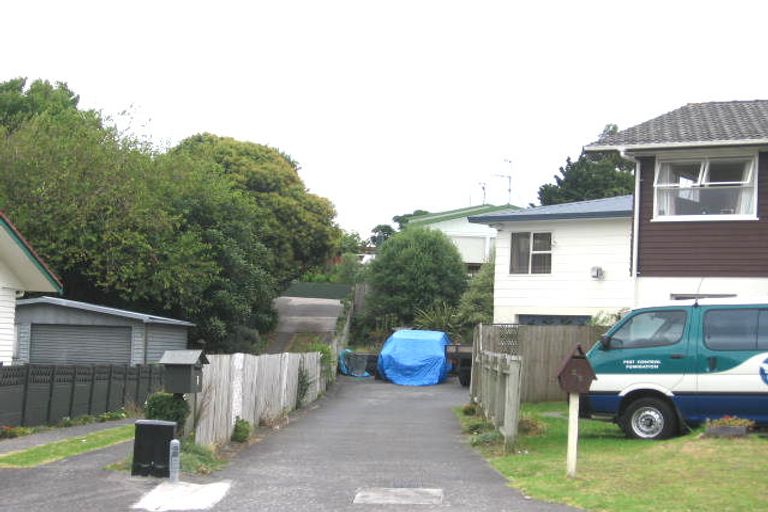 Photo of property in 5a Flaxdale Street, Birkdale, Auckland, 0626