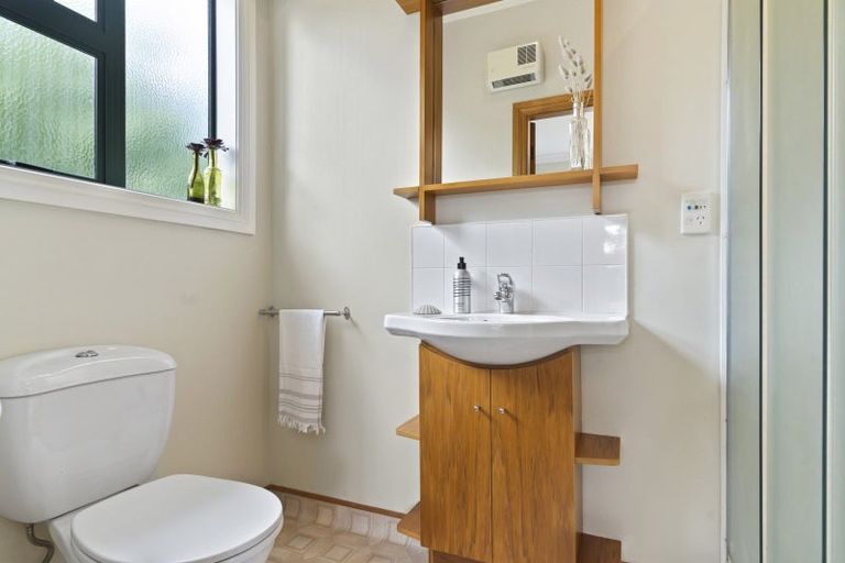 Photo of property in 2 Farley Avenue, Greytown, 5712