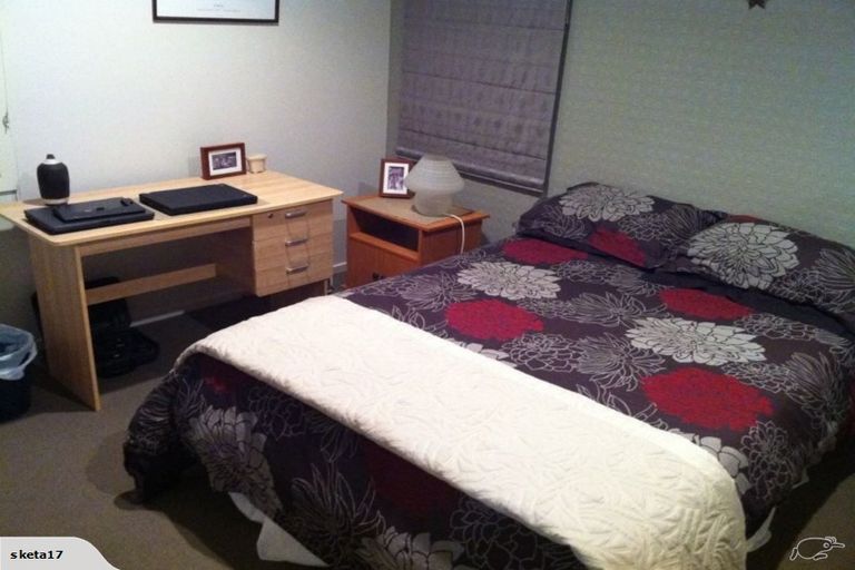 Photo of property in 58 Nicholson Road, Khandallah, Wellington, 6035