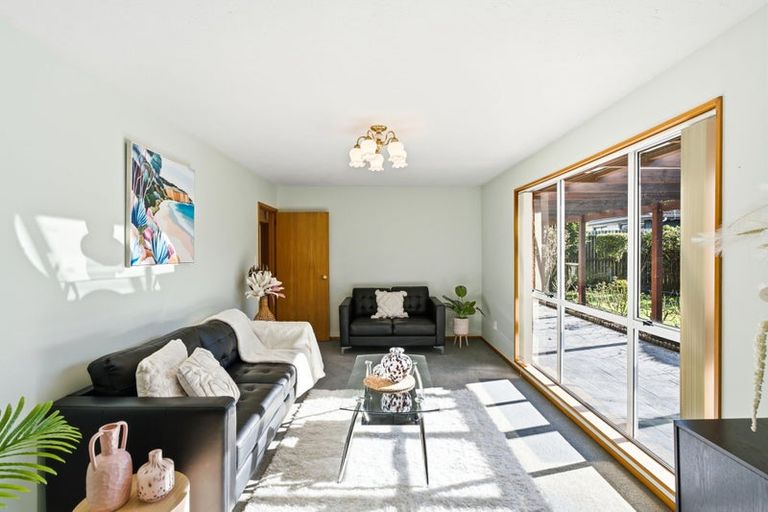 Photo of property in 83 Vivian Street, Burwood, Christchurch, 8083