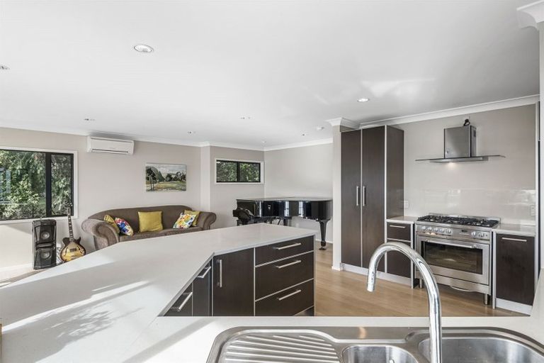 Photo of property in 48a Duncansby Road, Stanmore Bay, Whangaparaoa, 0932