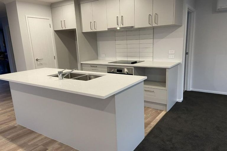 Photo of property in 5a Hinau Street, Tawa, Wellington, 5028