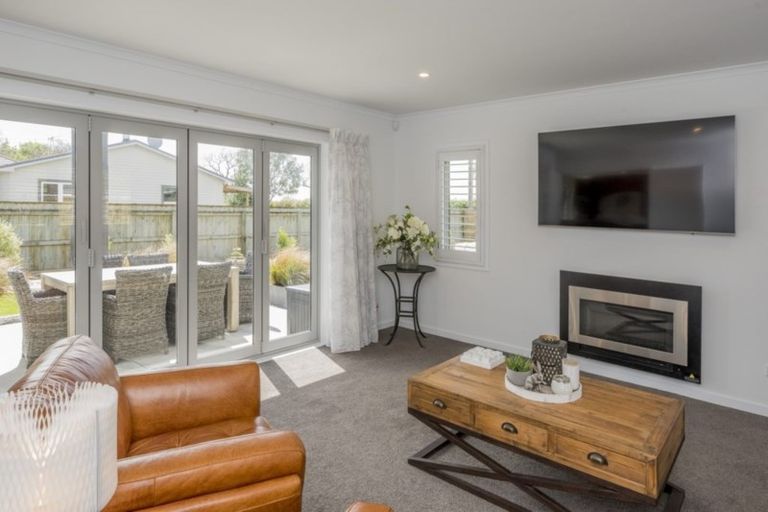 Photo of property in 2 Kilsby Place, Levin, 5510