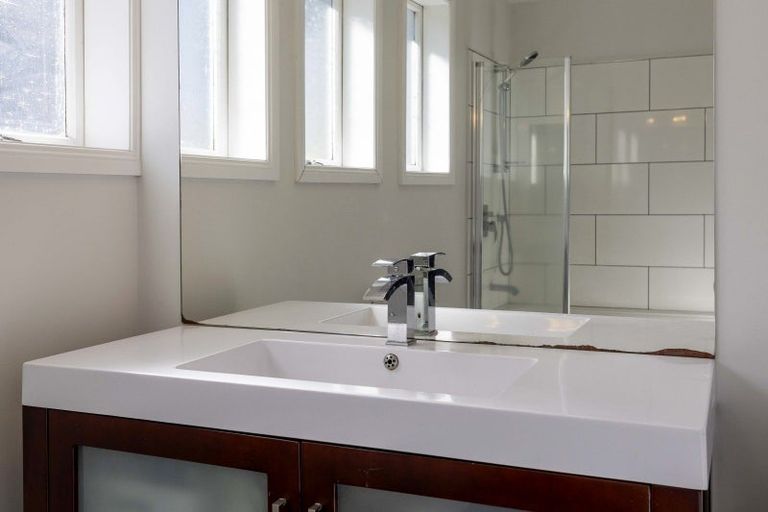 Photo of property in 73 Kurupae Road, Hilltop, Taupo, 3330