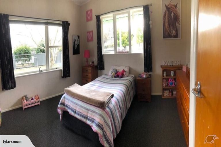 Photo of property in 8 Johnson Street, Waipawa, 4210