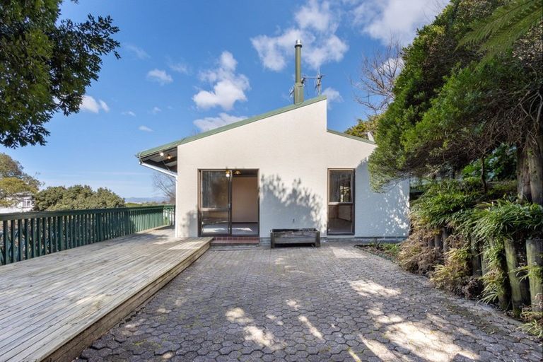Photo of property in 16 France Road, Bluff Hill, Napier, 4110