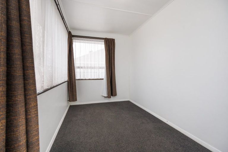 Photo of property in 103 Clyde Crescent, Roslyn, Palmerston North, 4414