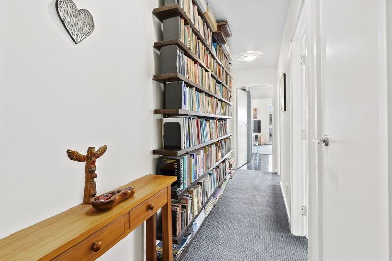 Photo of property in 44 Majoribanks Street, Mount Victoria, Wellington, 6011