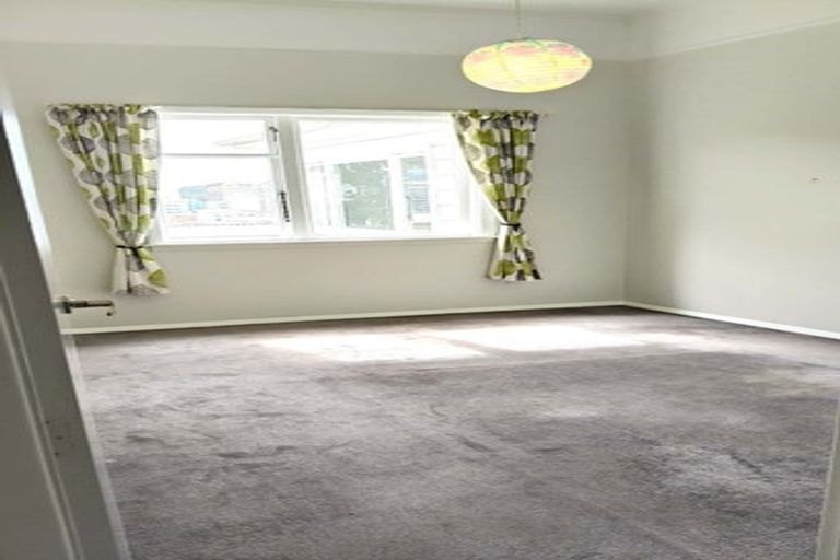 Photo of property in 24 Stoke Street, Newtown, Wellington, 6021