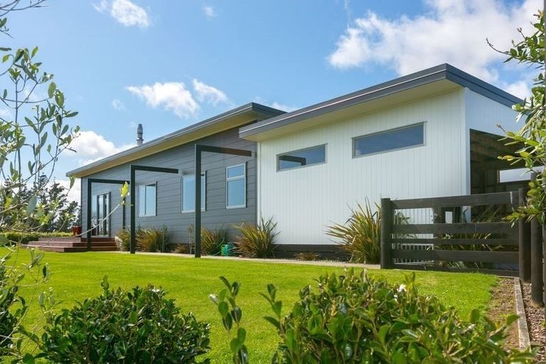 Photo of property in 281 Upland Road, Tarurutangi, New Plymouth, 4372