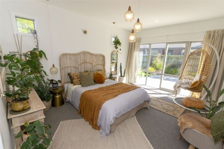 Photo of property in 33 Goodwood Close, Rangiora, 7400