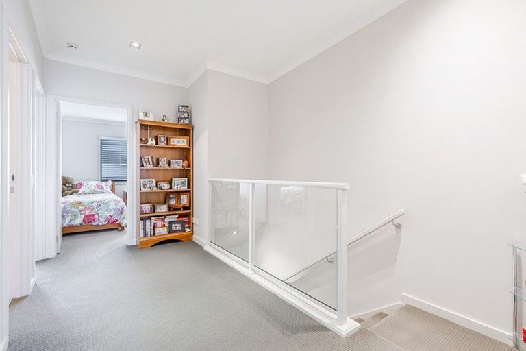 Photo of property in 36 Parkside Drive, Orewa, 0931